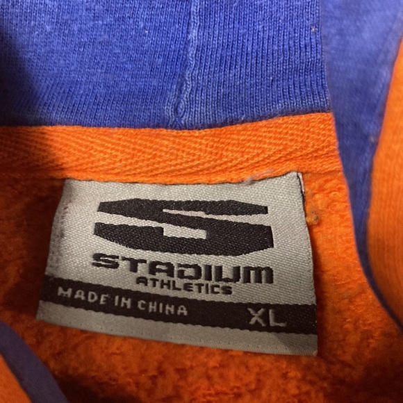 Florida gators sweater, orange, size XL, 6/10 condition - Picture 2 of 3